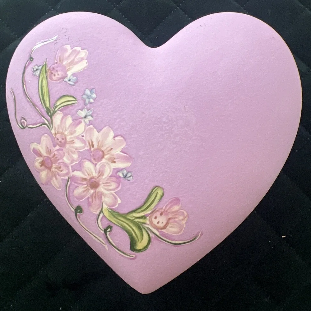 Vintage Signed Juanita  Ceramics Heart Floral Jewelry Trinket Box  Pink  Purple